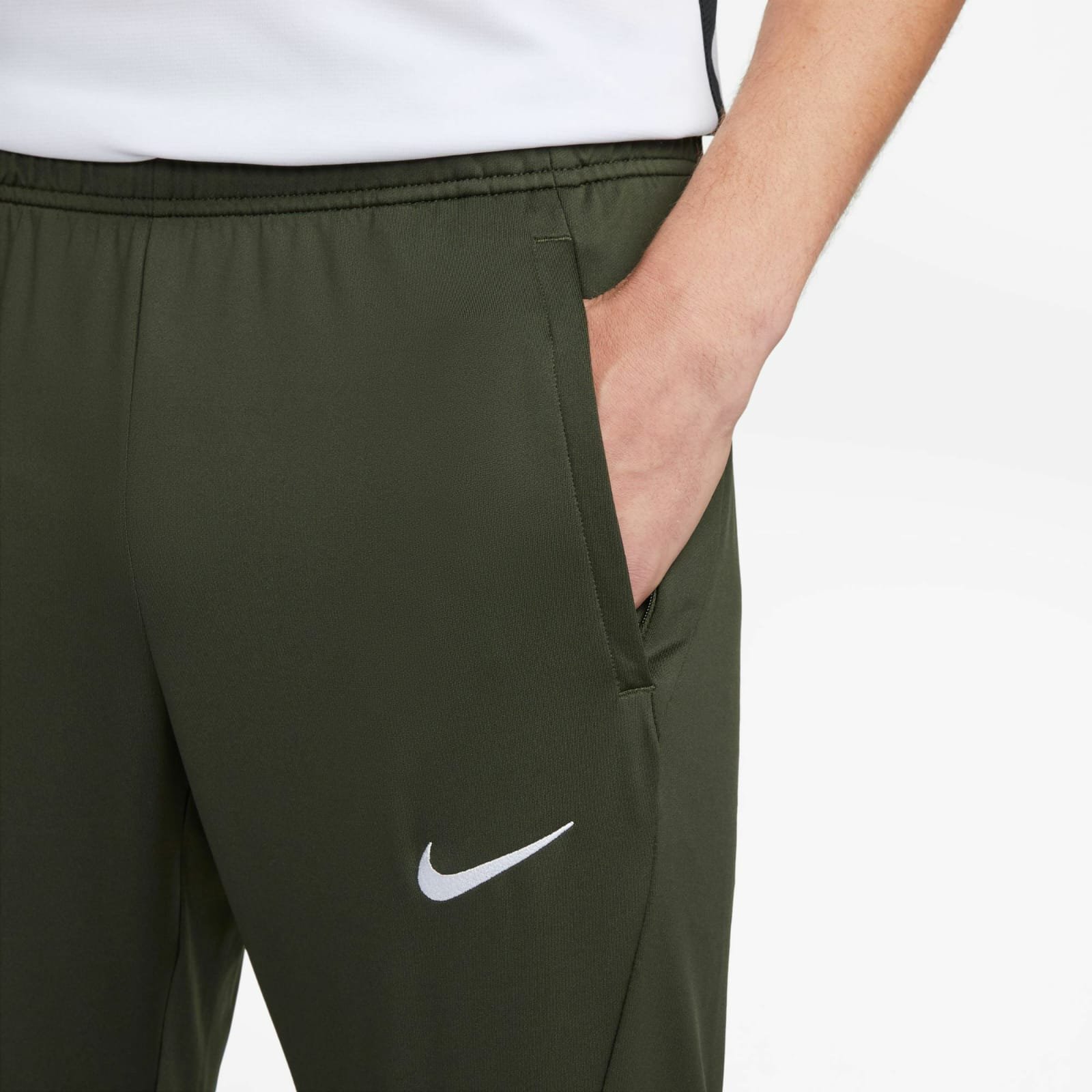 Pantalón Nike FC Barcelona Strike - Image 4
