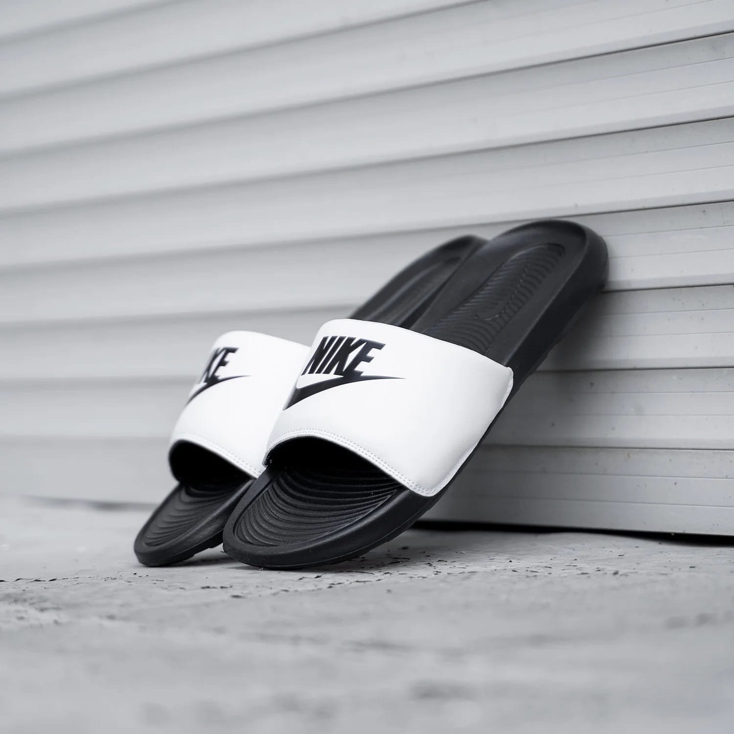 Ojotas Nike Victori One Slide - Image 2
