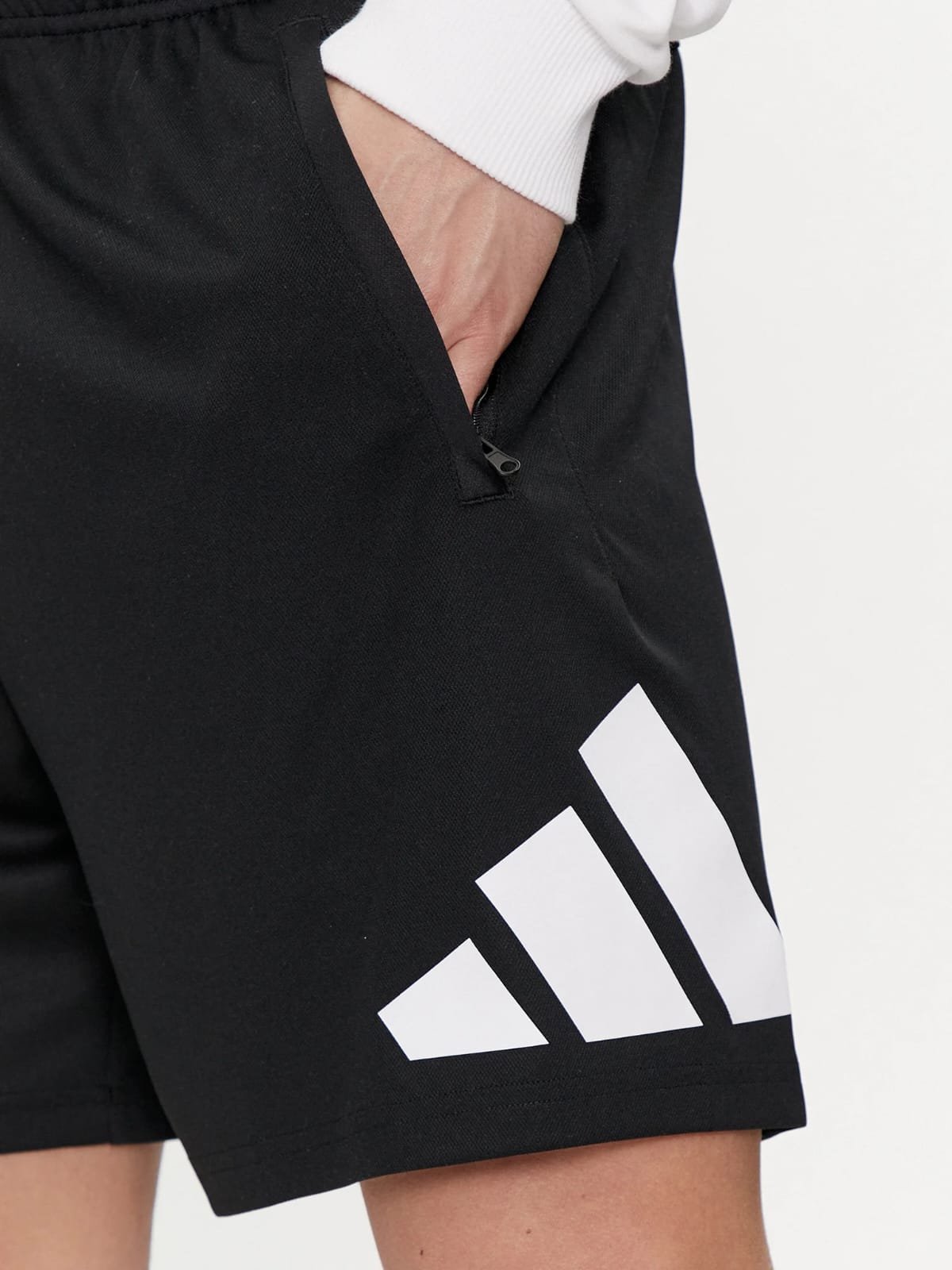 Short Adidas Train Essentials Logo - Image 5