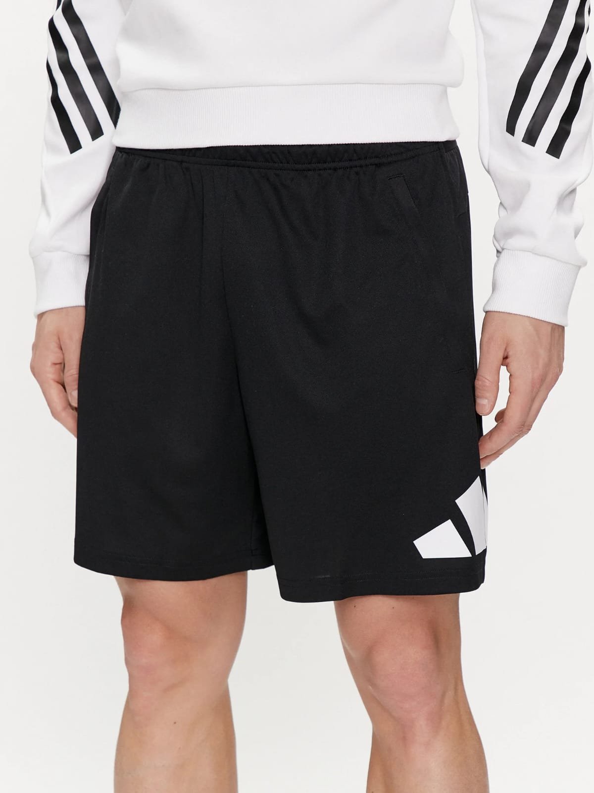 Short Adidas Train Essentials Logo
