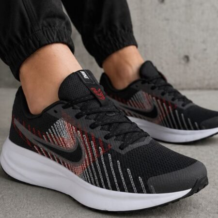 Nike Run Defy