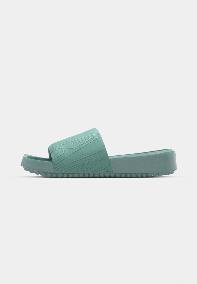 Ojotas Nike Jordan Nola Slide - Image 4