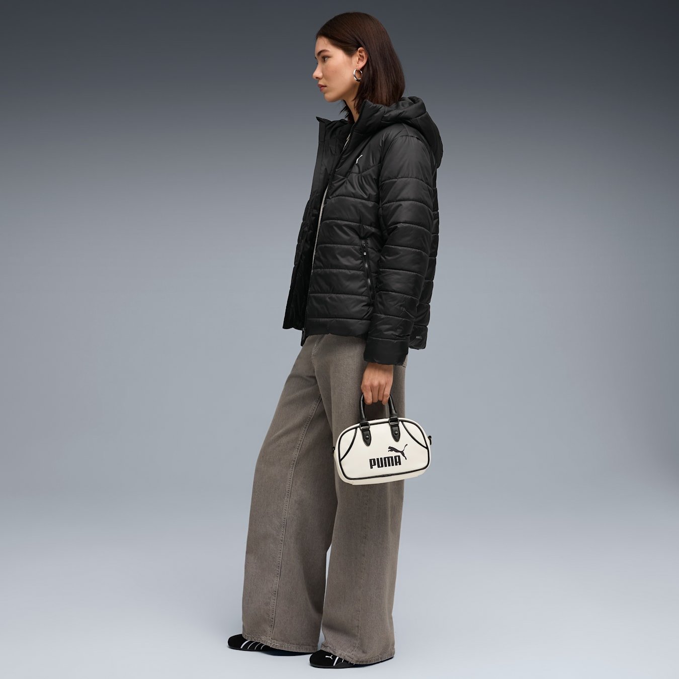 Campera Puma ESS HOODED - Image 4