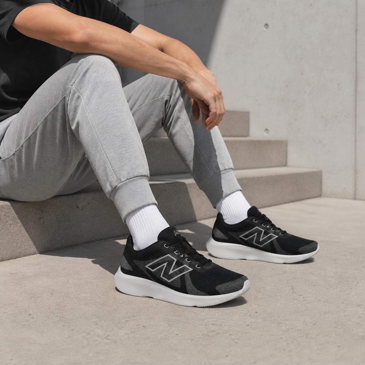 Zapatillas New Balance ME430LK4